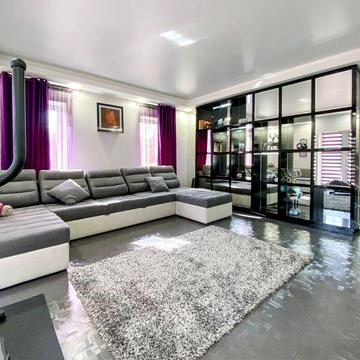 Ідеальний казковий будинок на Правому березі