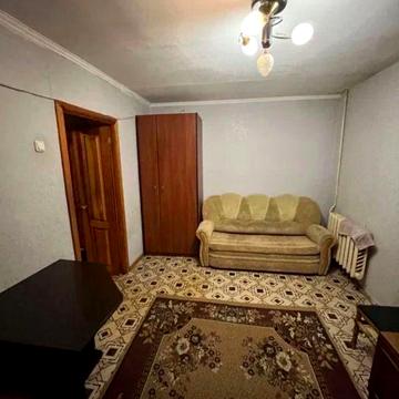 Продається 1-к квартира. Метро Святошино -5 хвилин пішки