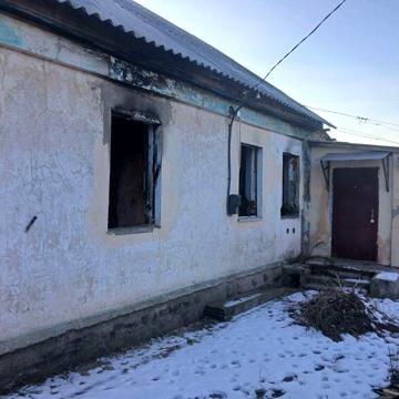 Продам будинок після пожежі , потребує ремонту