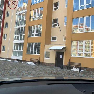 Продам трикімнатну квартиру в новобудові ЖК Центральне