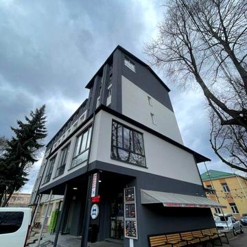 Простора двохкімнатна ПИВЗАВОД