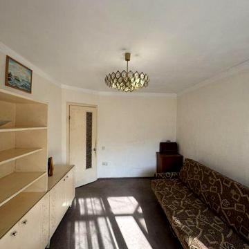 Продам 1к квартиру , центр