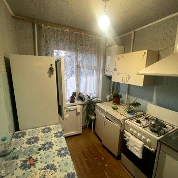 4 кімнатна квартира.Яновського