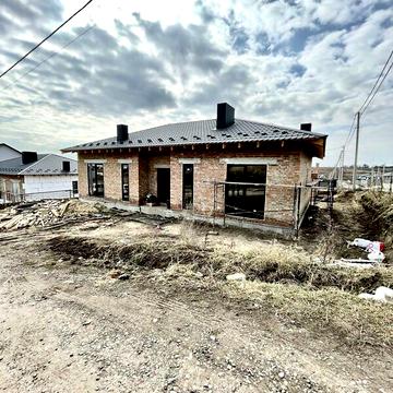 Продаж 3к Дім Макарова масив