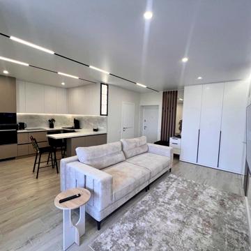 None 145000.0 USD