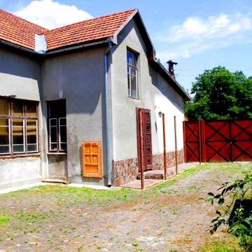 Продаю будинок м. Берегове Закарпатської обл.