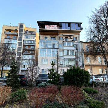 Велика Житомирська вул., 16