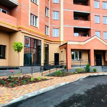Продам 1 квартиру в елітному домі центр!