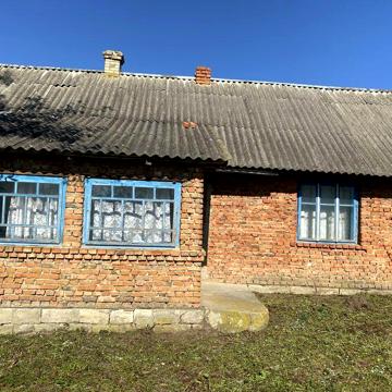 Продам ділянку з старим будинком !!! Світло , газ , вода є!!!