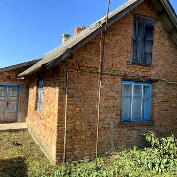 Продам ділянку з старим будинком !!! Світло , газ , вода є!!!
