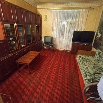Продам 2-х кімнатну квартиру по Гагаріна