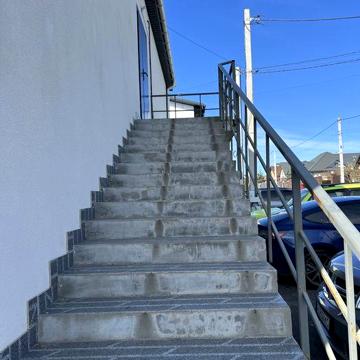 Продам квартиру в софиевской борщаговке 2й этаж