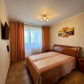 Продаж 3- х кім. квартири з лічильником тепла на вулиці К.Єськова,4