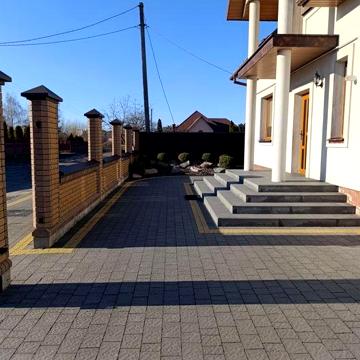 Будинок продаж      .
