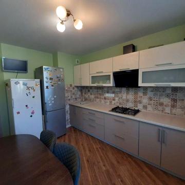 Гостомель, ЖК Ягода 2 комн. Бучанское шоссе 14 д, 4/9 , 58 КВ.м  64-90 ЖК Ягода