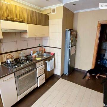 Продажа 3к квартира Миколайчука вулиця