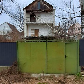 Продаж 6к Дім Юрист масив