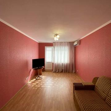 Продам 2х квартиру м.Новомиргород Центр
