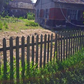Цегляний будинок в центрі міста від власника