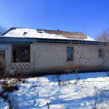 Продається цегляний будинок в с.Новоселиця