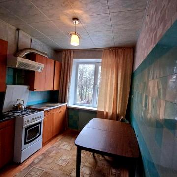 3-х кімнатна на 2 поверсі на Даманському