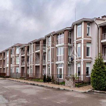 Продаж Таунхаусів, 160 м2, 3 поверхи Чабани, вул. Покровська 75.