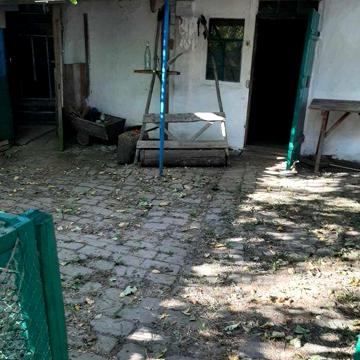 Хата с.Жуківка Сумська область
