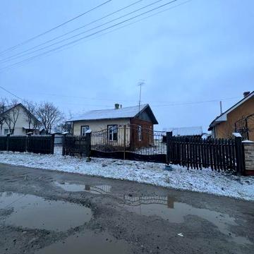 Хата з сонячними панелями 32кв