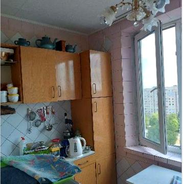 Продам 2 ком. Алексеевка . Победы 75