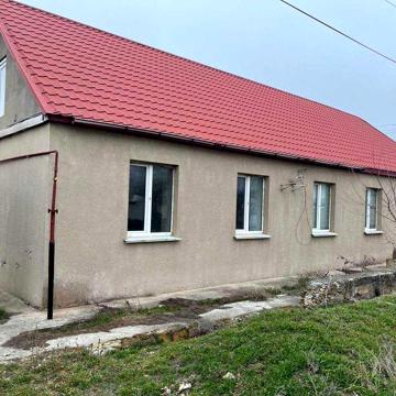Продам хороший качественный дом с магазином