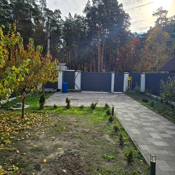 ТОП ЛОКАЦІЯ Продам сучасний  будинок . Поряд з озером та лісом.