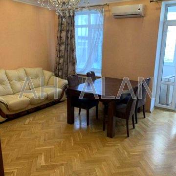 Без комиссии Аренда квартиры в центре Киева Михаила Грушевского, 28/2