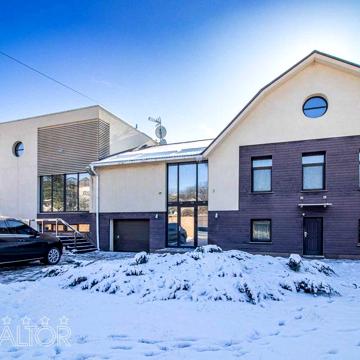 Продам современный 2-эт. коттедж в Коротиче