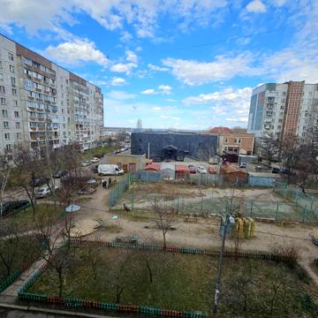 Героїв Дніпра вул., 45