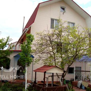 Центральна вул.