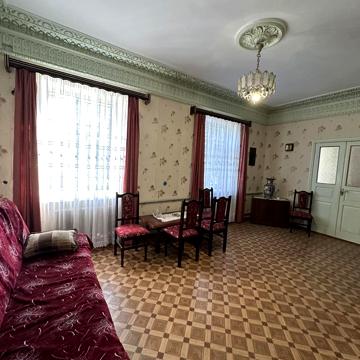 Батуринська вул., 50