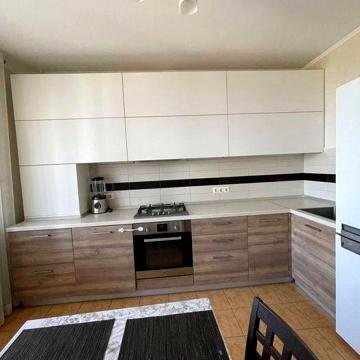Продам красивую 2-ком квартиру на ул. Парковая. (2-899-072)