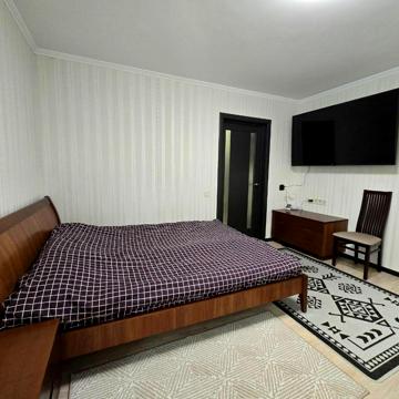 Петра Калнишевського просп. (Косіора), 40