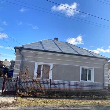 Продаж 5к Дім вул. Волинська