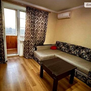 Продаж 1к Квартира Семафорна вулиця