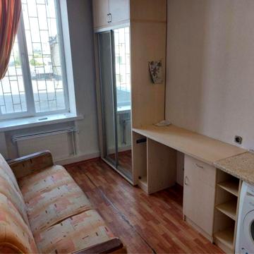 Продам гостинку метро Вокзальная ЮЖД
