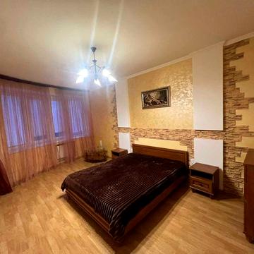 1 кімнатна квартира вулиця Верховинна 35 Метро Житомирська 10 хв