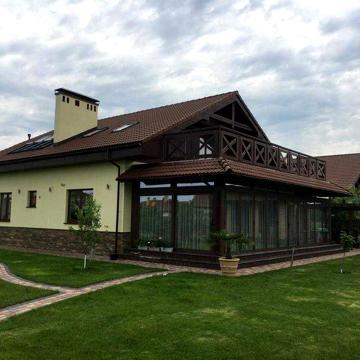Комфортний, біля озера, ремонт, південна тераса, котеджне містечко