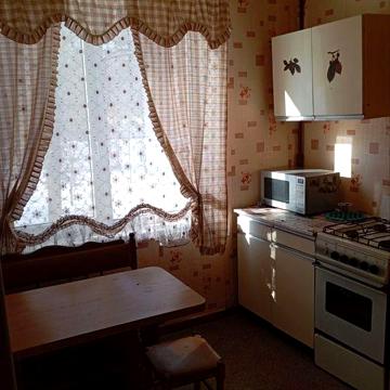 Здам 1к квартиру на Нескорених 70.  2500 грн