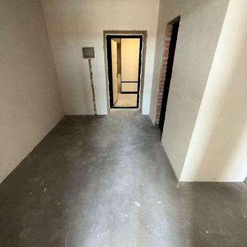 Продаж квартири з видом на набережну