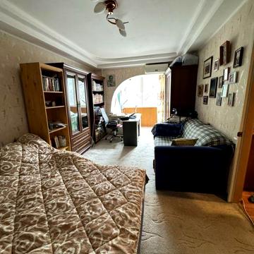 Продажа 1 ком.кв по вул.Василя Сергиенка, р-н перекрестка-16500$