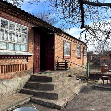 Продається частина будинку в м. Новоукраїнка , район залізн.вокзалу