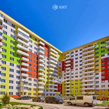Гвардійців-Широнінців вул., 74 Б
