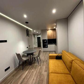 Продаж квартири з ремонтом в новобудові ЖК Resident Hall