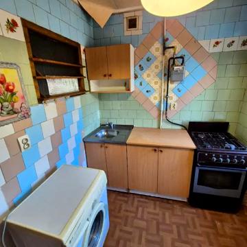 Слобожанський просп. (ім. газети Правда), 10